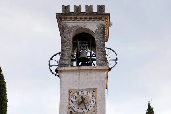 Torre Sino Igreja Tremosine Lago Garda Com Relógio Igreja Sete — Fotografia de Stock