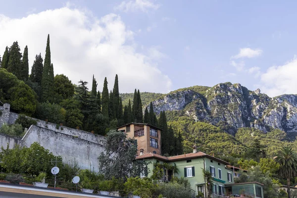 Casas Residenciales Gargnano Lago Garda —  Fotos de Stock