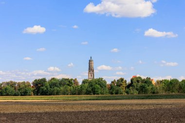 the steeple of the Evangelical Lutheran parish church in the center of the city of Noerdlingen is the landmark of the city and is popularly called Daniel