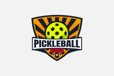 Top, kalkan ve yıldızlı Pickleball kulübü logosu..