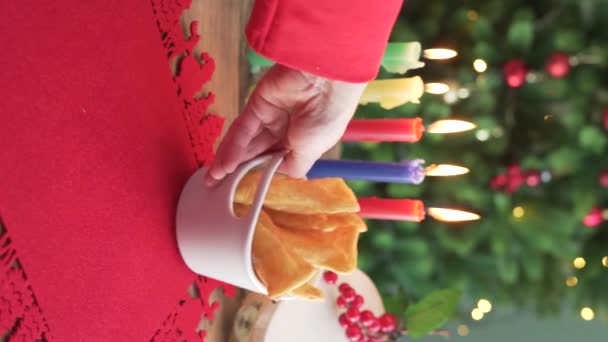 Día Luz Las Velas Comida Típica Colombiana Buuelo Natillas Copos — Vídeos de Stock