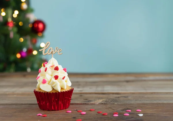Cupcake Decorated Wooden Background Love Sign Out Focus Christmas Tree — стоковое фото