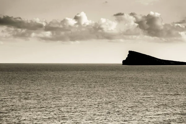 Krásný Výhled Ostrov Benidorm Také Známý Jako Ostrov Novinářů Obzoru — Stock fotografie
