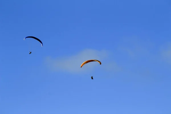 Paralotniarze Santa Pola Słoneczny Dzień Jesieni — Zdjęcie stockowe