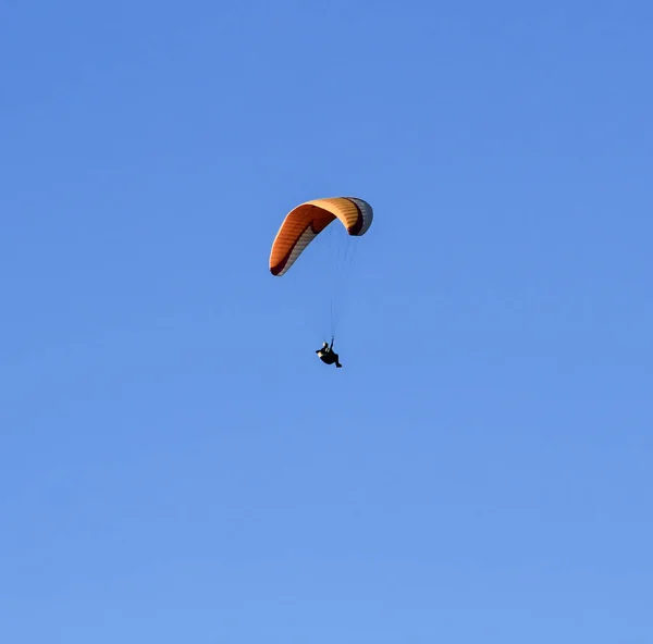 Persone Parapendio Santa Pola Una Giornata Sole Autunno — Foto Stock