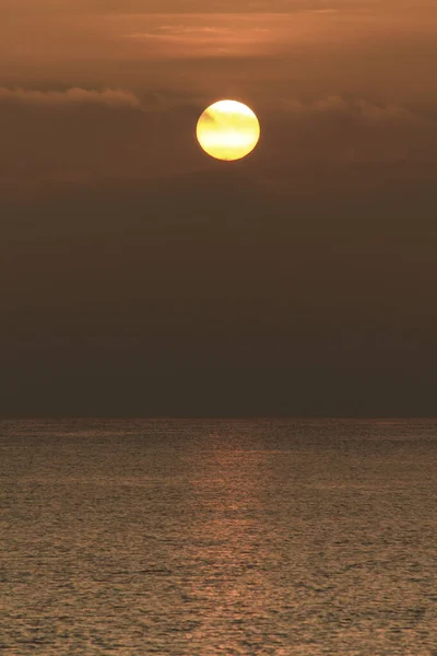 Kleurrijke Zon Bij Zonsopgang Boven Middellandse Zee Zuid Spanje Winter — Stockfoto