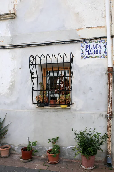 Plaza Mayor Fachada Típica Con Placa Calle Del Pueblo Benifato — Foto de Stock