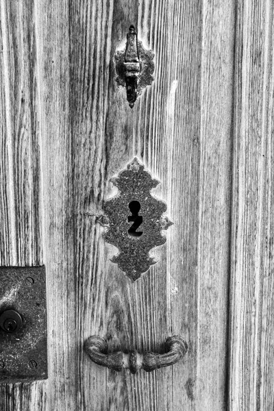 Old Wooden Door Wrought Iron Details Bolulla Village Spain — Stock Photo, Image