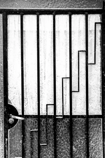 Black White Geometric Figures Iron Door — Stock Photo, Image