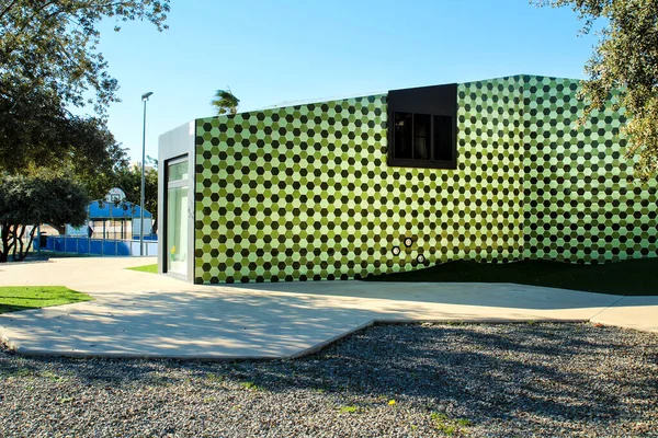 ヌシア アリカンテ スペイン 2021年11月28日 クリスタル動物園建築スタジオによって建設されたBello Horizonteビルの管理拡張 — ストック写真