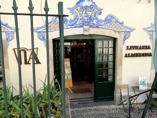 Лиссабон Португалия Марта 2022 Года Красивый Старый Книжный Магазин Красивым — стоковое фото
