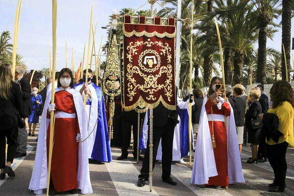 Elche Alicante Spanien April 2022 Menschen Mit Weißen Palmen Zum — Stockfoto