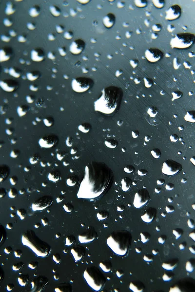 Esőcseppek Ablaktáblán Tél Hideg Felhős Napján — Stock Fotó