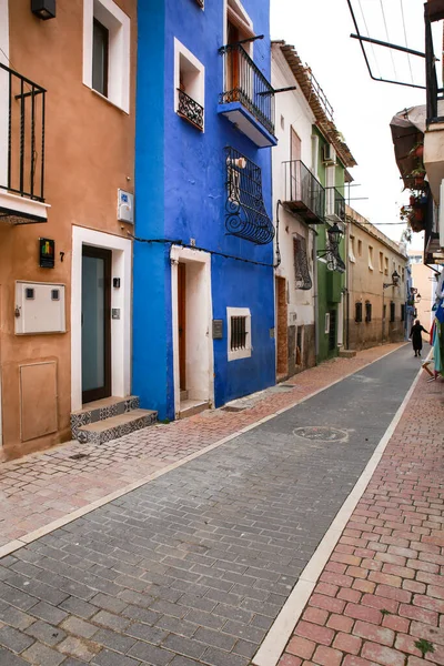 Villajoyosa Alicante Spain April 2022 Narrow Cobbled Street Beautiful Colorful —  Fotos de Stock