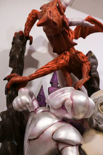 Alicante, İspanya - 12 Mayıs 2022: Alicante City Hogueras Müzesi 'nde bağışlanan ninjalar