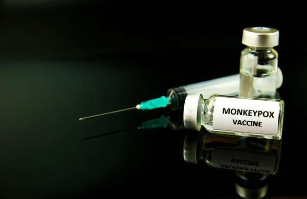 Imagen Cerca Jeringa Los Viales Llenos Vacuna Contra Viruela Sobre — Foto de Stock