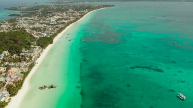 Beyaz kumlu plajlı Boracay Adası, Filipinler