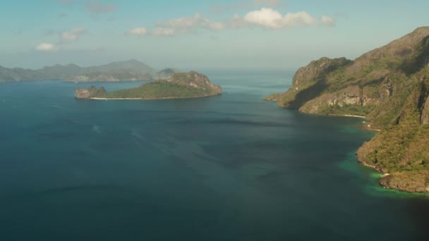 Tengerpart trópusi szigetekkel El Nido, Palawan, Fülöp-szigetek — Stock videók