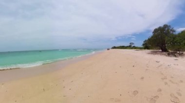 sri Lanka güzel tropikal plaj.