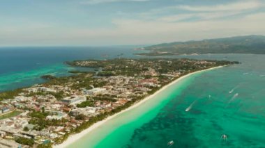 Beyaz kumlu plajlı Boracay Adası, Filipinler