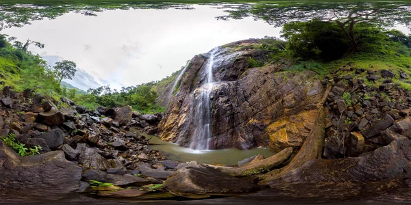 Tropical waterfall. Diyaluma Falls. Virtual Reality 360. — Fotografia de Stock