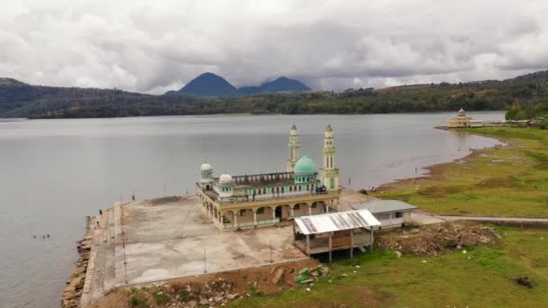 Meczet Minaretami Jeziorem Lanao Region Muzułmański Filipinach Mindanao Lanao Del — Wideo stockowe