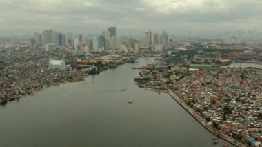 Manila, Filipinler 'in başkenti. Gökdelenleri, sokakları ve binaları var. Seyahat tatili kavramı.