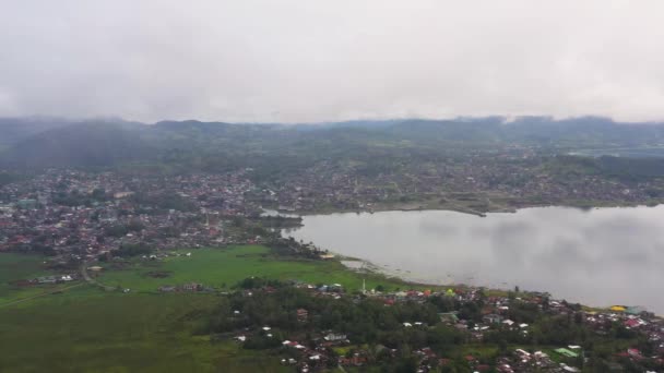 Paisagem Urbana Cidade Marawi Com Casas Ruas Margem Lago Lanao — Vídeo de Stock