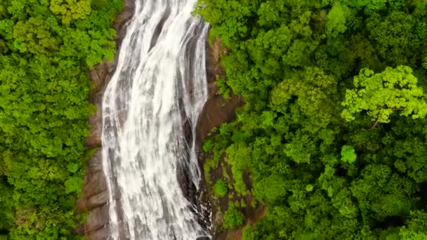 Aerial View Waterfall Rainforest Kuda Falls Tropical Mountain Jungle Sri — Stockvideo