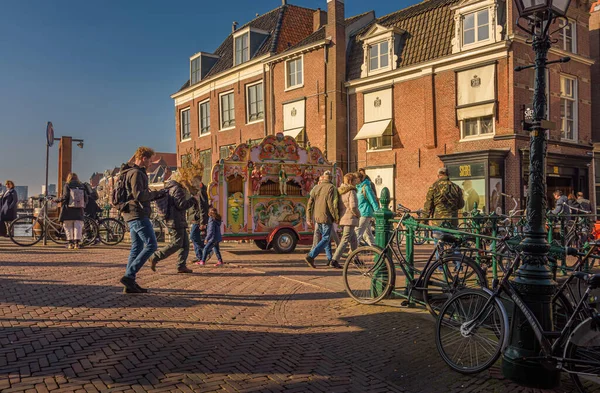 Leiden Maart 2022 Prachtig Roze Nederlands Vatorgel Een Winkelstraat Leiden — Stockfoto