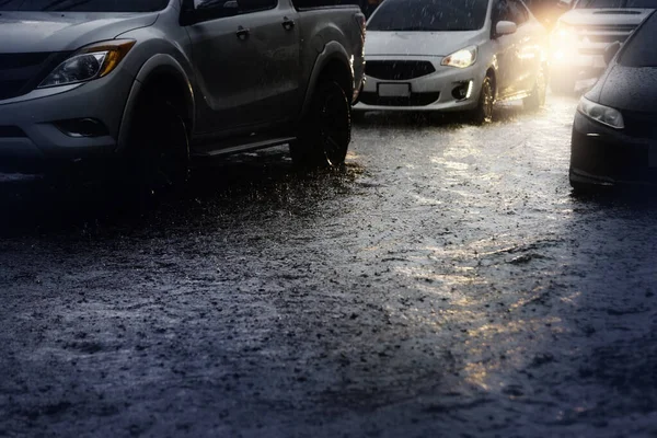 Morgenverkehr Regentagen Mit Starkem Regen Und Überschwemmungen Der Stadt Selektiver — Stockfoto