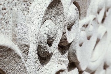 Geleneksel granit heykel. Doğu tarzı.