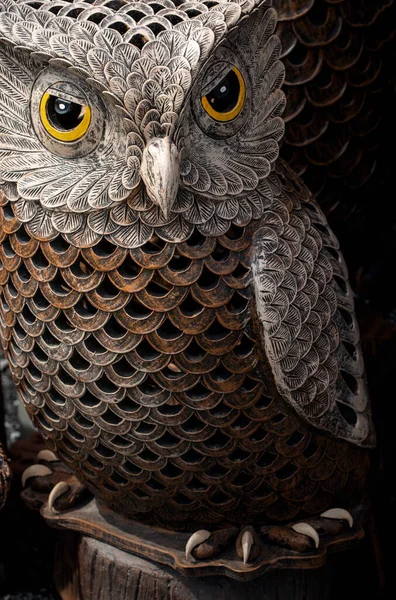 Terracotta Owls Decorate Garden — Stock Photo, Image