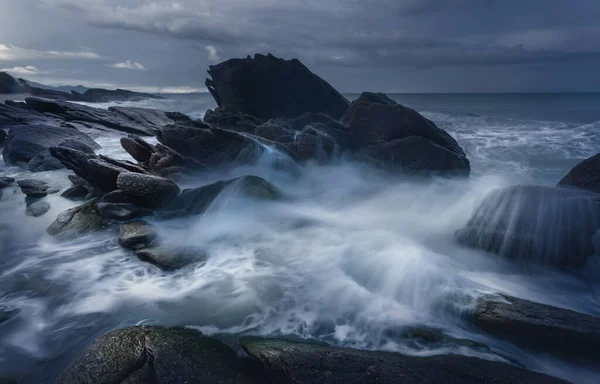 Beautiful Long Exposure Shot Seascape Sunrise Silky Smooth Sea Wave — Stock Photo, Image