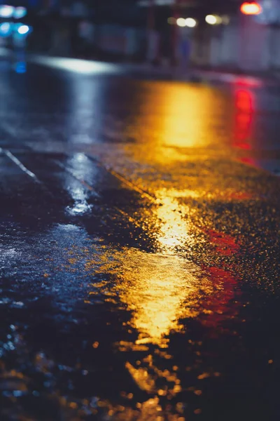Rainy Night City Selective Focus — стоковое фото