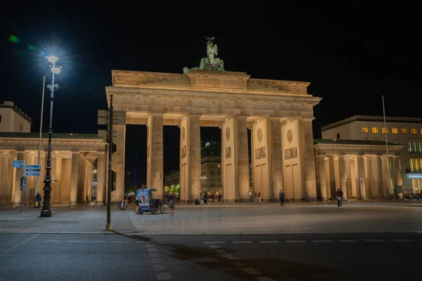 Berlin Germany August 2017 Brandenburg Gate 18Th Century Neoclassical Monument — Stock Photo, Image
