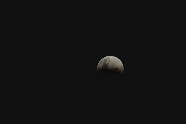 Bulan Selama Gerhana Bulan Langit Malam Hitam — Stok Foto