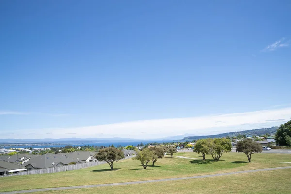 Uitzicht Van Schilderachtige Vooruitzichten Taupo Het Meer Verre Bergen Cantral — Stockfoto