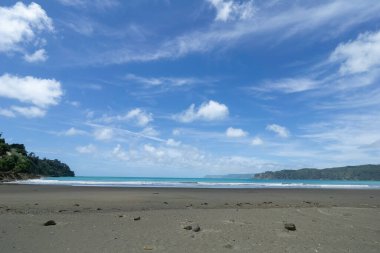 Doğu kıyısında Hicks Körfezi, Yeni Zelanda Burnu 'nda güzel bir gelgit bölgesi..