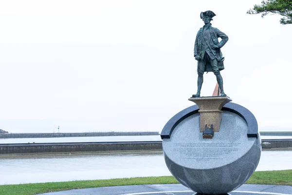 Gisborne New Zealand February 2022 Memorial Statue Captain Cook Compass — Stock Photo, Image