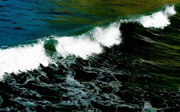 Vagues Surf Avec Crêtes Eau Vive Affluant Tolaga Bay Nouvelle — Photo