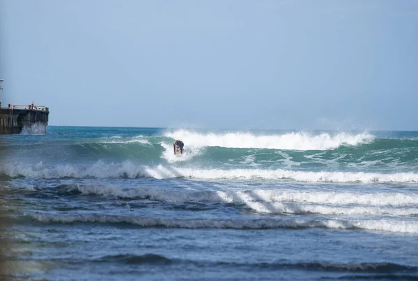 Tolaga Bay Nya Zeeland Februari 2022 Surfare Ridning Vågor Tolaga — Stockfoto
