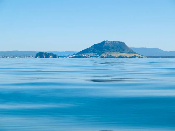 Landmark Mount Maunganui Tauranga New Zealand Background Hills Calm Idyllic — Stock Photo, Image