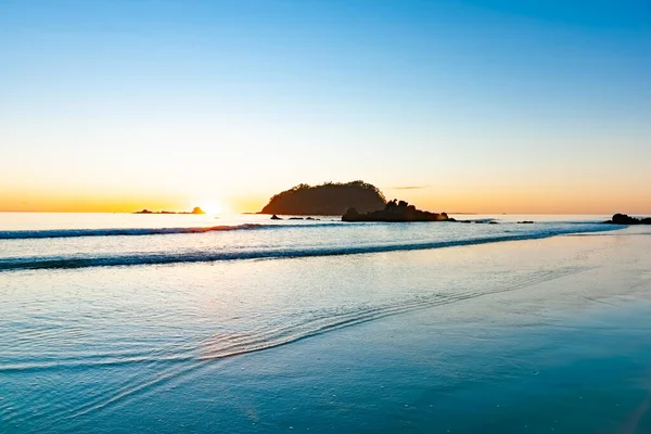 Idyllic Coastal Background Image Sunrise Main Beach Mount Maunganui Looking — Stock Photo, Image