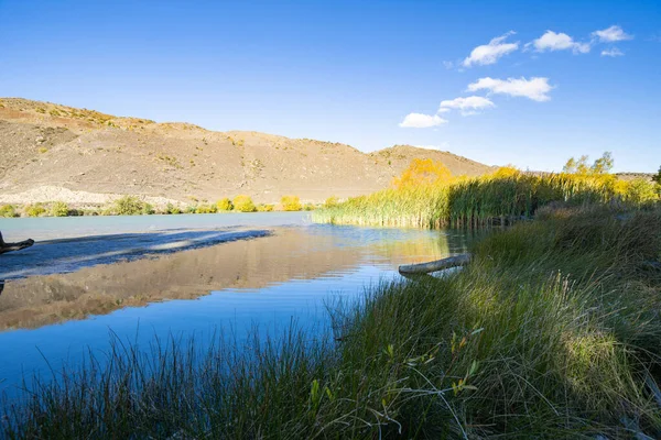 Сценічне Озеро Данстан Оточує Осінні Кольори Острові Кромвель Південна Зеландія — стокове фото