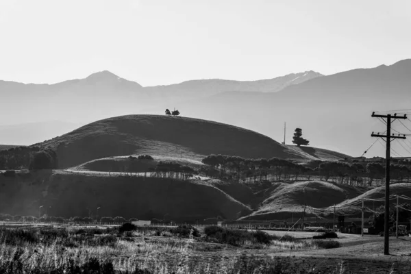 Manzara Kaikoura Bakıyor Deniz Dağları Puslu Akşam Işığında Gözcülük Yapıyor — Stok fotoğraf