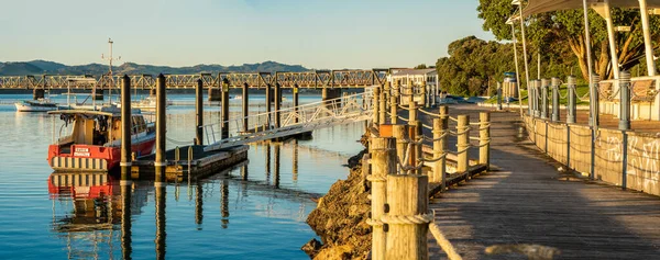 Tauranga Νέα Ζηλανδία Αυγούστου 2022 Quaint Βάρκα Αγκυροβολημένο Στην Προβλήτα — Φωτογραφία Αρχείου