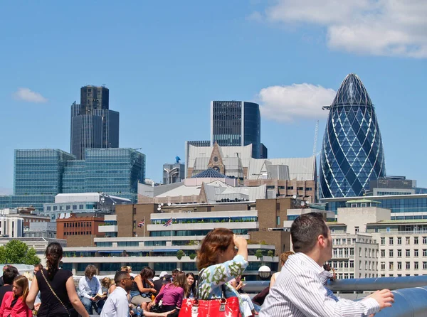 Skyline Des Londoner Geschäftsviertels Von Der Anderen Seite Der Themse — Stockfoto