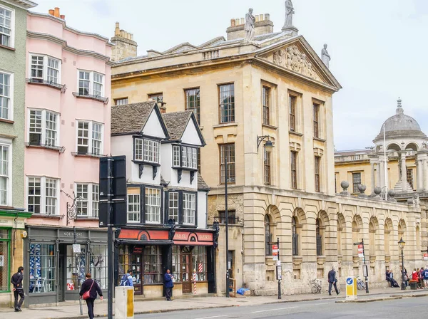 Oxford Reino Unido Junio 2009 Variedad Arquitectónica High Street Escena —  Fotos de Stock