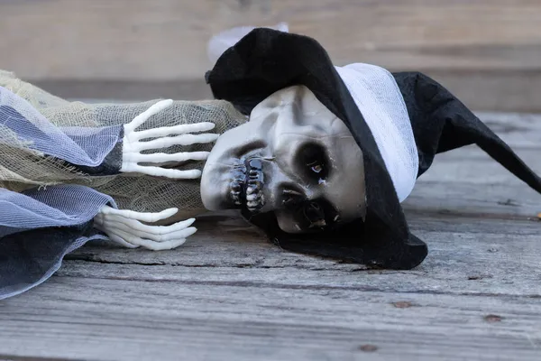 Skelett Ligger Trä Bakgrund Koncept Halloween — Stockfoto